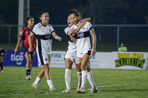 Olimpia fue el vencedor en el superclásico femenino - 1000 Noticias