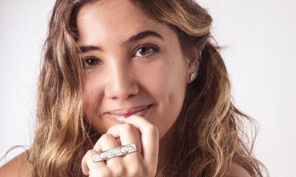 Antonella Scavone, su sensibilidad ante nuestras tradiciones la “envolvió” en filigrana