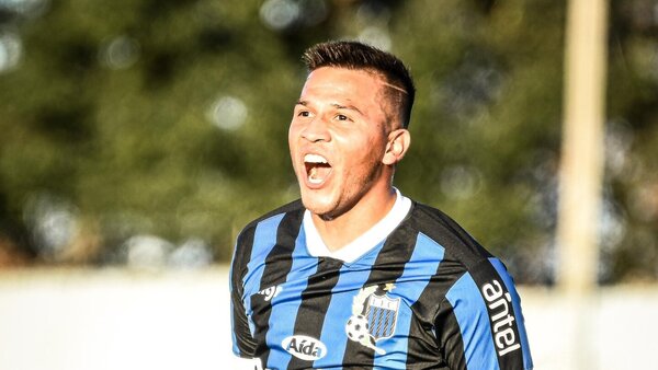Hugo Quintana anota doblete para el Liverpool