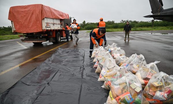 Asisten a familias afectadas por inundaciones en Pozo Hondo