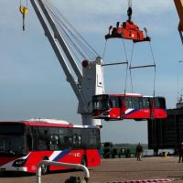 Paraguay avanza hacia un transporte más moderno y sostenible con la llegada de los primeros buses eléctricos :: Presidencia de la República del Paraguay