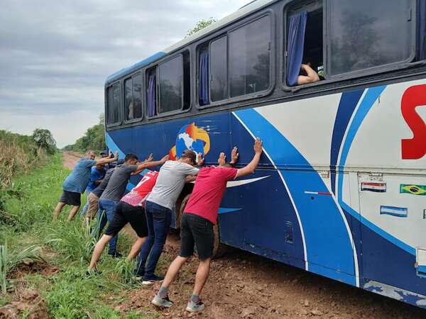 En Alto Paraguay pararon los aguaceros y transporte público retomara los servicios - Noticias del Chaco - ABC Color