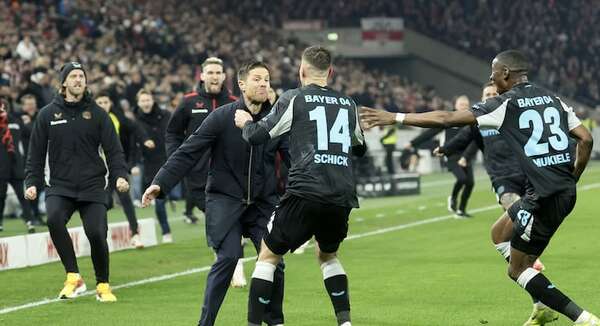 El Leverkusen gana de remontada y pone suspense a la Bundesliga - Fútbol Internacional - ABC Color
