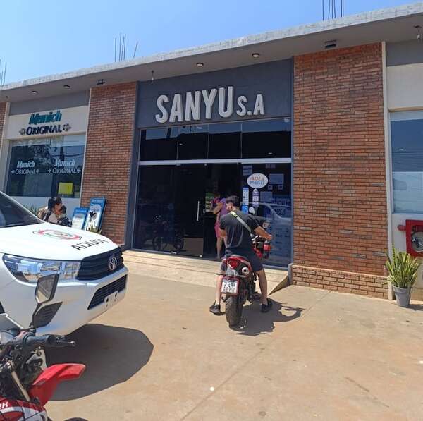 Video: violento asalto a local comercial en J. Augusto Saldívar - Policiales - ABC Color