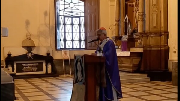 Cardenal fustiga “balanza torcida de la Justicia” contra inocentes