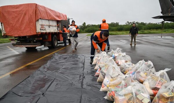 Autoridades asistieron a familias afectadas por inundaciones en Pozo Hondo