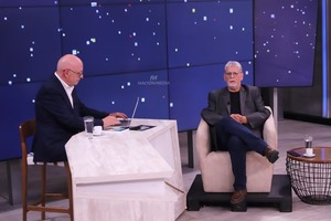 Cuestionan el rol de los medios y su desconexión con la ciudadanía - ADN Digital