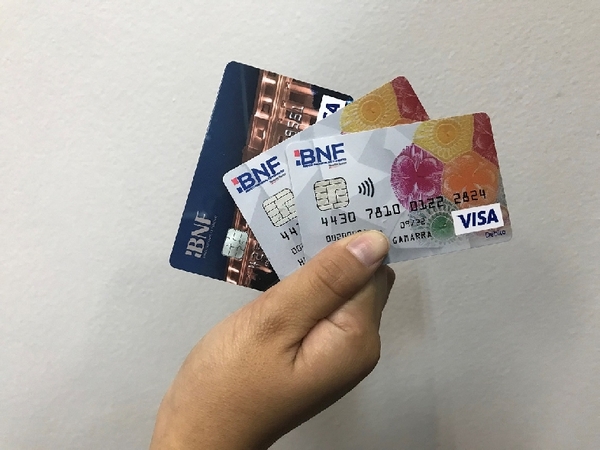 BCP redujo el porcentaje máximo de las comisiones de intermediación de las tarjetas de crédito y débito - .::Agencia IP::.
