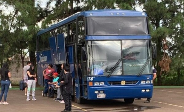 Iban rumbo a las playas del Brasil, pero bus estaba repleto de drogas