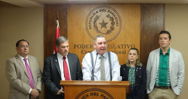 Diario HOY | Postergan estudio de desafuero de Abdo, antes lo llamarán a que dé su versión