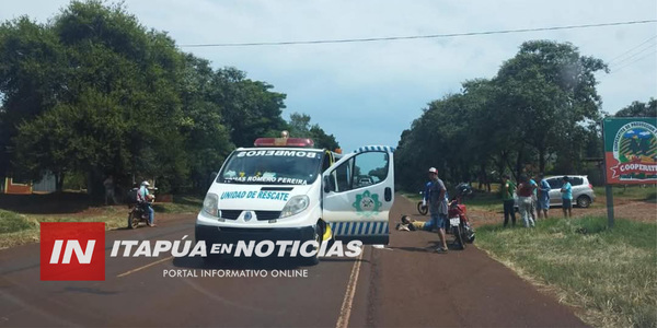 CHOQUE ENTRE MOTOCICLETA Y AUTOMÓVIL DEJA UN HERIDO EN MARÍA AUXILIADORA