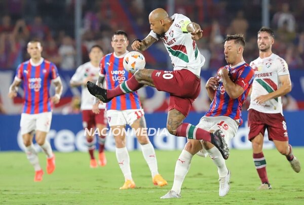 Versus / ¿De qué club es hincha Felipe Melo en Paraguay?