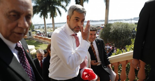 El cartismo cita a Marito para que se defienda y posterga la discusión del desafuero