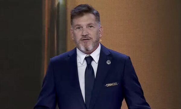 Alejandro Domínguez discurseó en portugués sobre el racismo