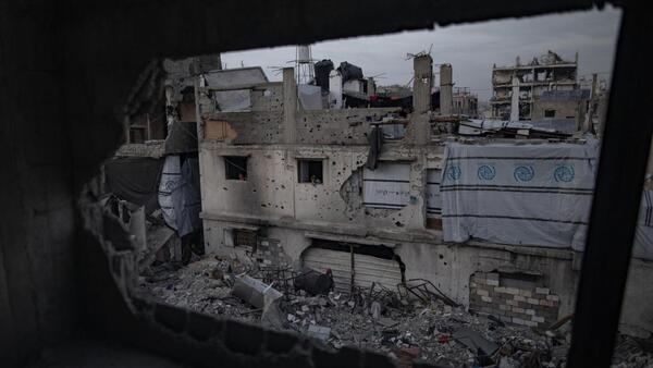 Al menos 44 muertos en ataques de Israel en Gaza tras nueva incursión israelí