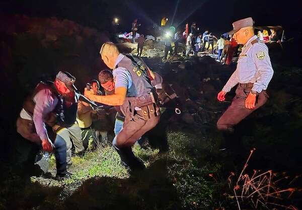 Cae al mar un avión de pasajeros en el Caribe de Honduras con 17 personas a bordo - Mundo - ABC Color