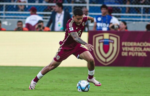 Versus / Venezuela pierde por lesión a pieza clave en defensa de cara a partidos ante Ecuador y Perú