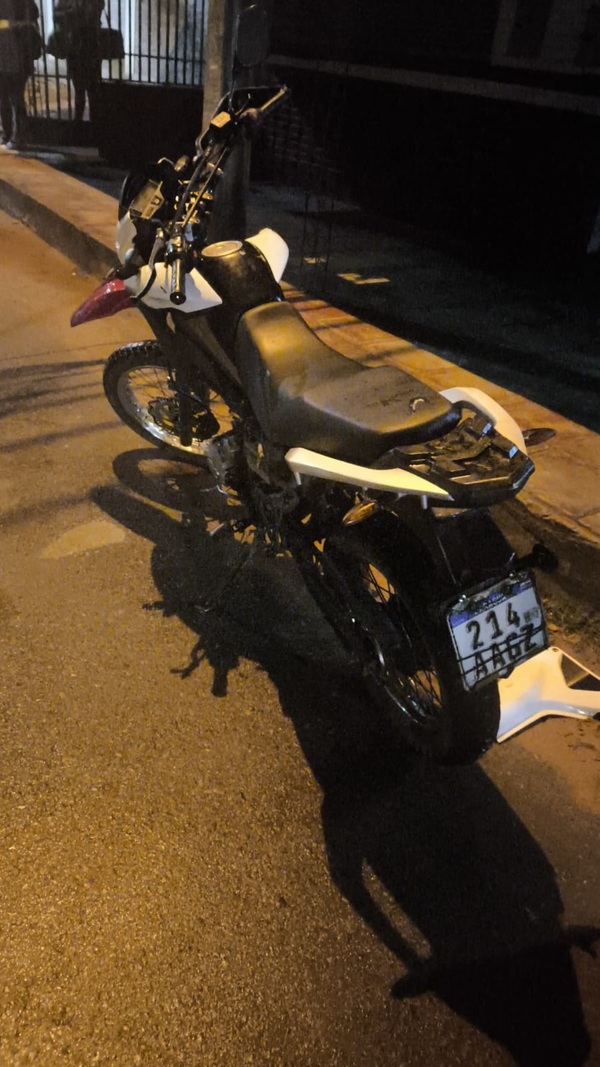 Motociclista muere tras ser embestido por un colectivo en Ñemby - Unicanal