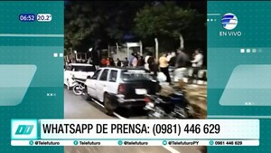 Larga fila para retirar kits escolares en Altos