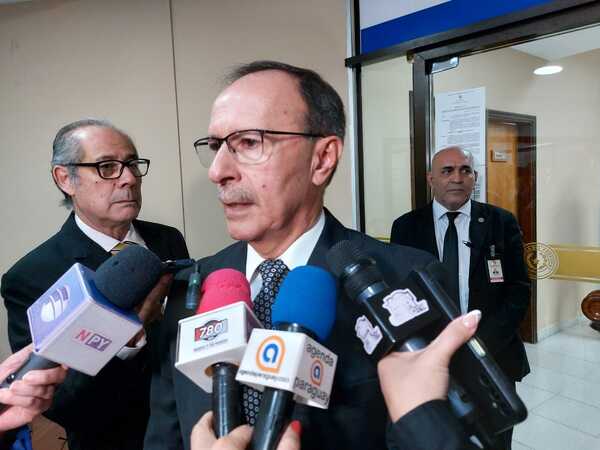 Ministro defiende préstamo para compra de aviones Super Tucano ante Comisión del Senado