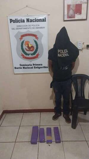 PJC: Detienen a brasileño y decomisan droga supuestamente arrojada desde el vehículo por el conductor - Nacionales - ABC Color