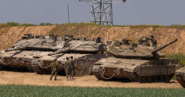 La Nación / Israel promete seguir su ofensiva en Gaza tras bombardeos que dejaron 413 víctimas