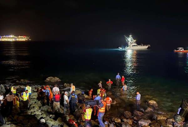 Tragedia aérea en Honduras: al menos 12 muertos tras caída de avión al mar
