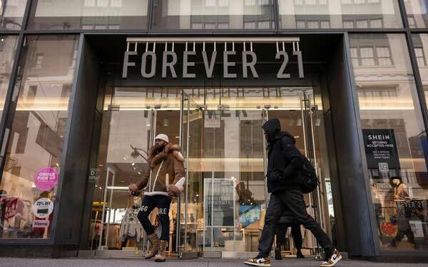 Forever 21 se declara en bancarrota y alista ventas de liquidación - La Clave