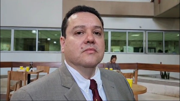 "Es un derecho saber quiénes nos persiguen en el ejercicio de la profesión"