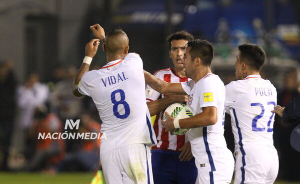 Versus / ¡Se viene otro duelo aparte entre Paraguay y Arturo Vidal!