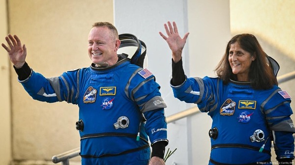 Astronautas de Nasa varados en el espacio llegan a la Tierra - ADN Digital