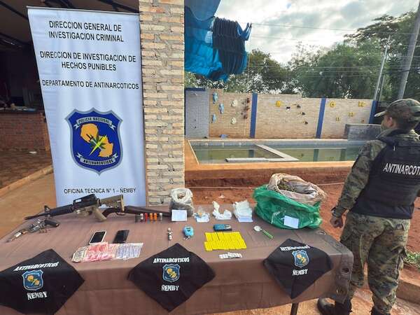 Operativos antidrogas dejan importante incautación de drogas y armas - Policiales - ABC Color