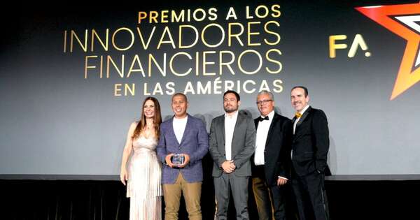 La Nación / ueno bank recibe premio Platino en Inclusión