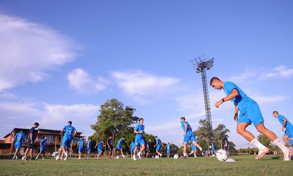 La Albirroja ultima detalles para el crucial partido contra Chile - OviedoPress
