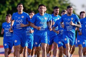 La Albirroja afina puntería esperando por Chile - .::Agencia IP::.