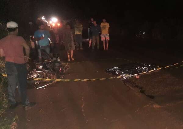 Dos jóvenes fallecen y dos niños resultan heridos en accidente de moto - ABC en el Este - ABC Color
