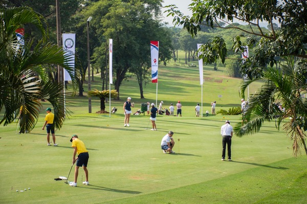 Paraguay recibe a 60 jugadores de 10 países en el Campeonato Sudamericano Juvenil de Golf - .::Agencia IP::.
