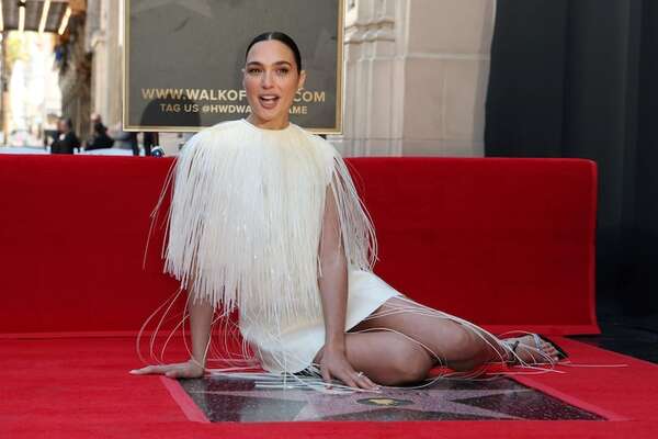 ¡Gal Gadot ya tiene su estrella en el Paseo de la Fama de Hollywood! - Gente - ABC Color