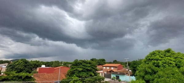 Contínua agradable con algunas lluvias y tormentas