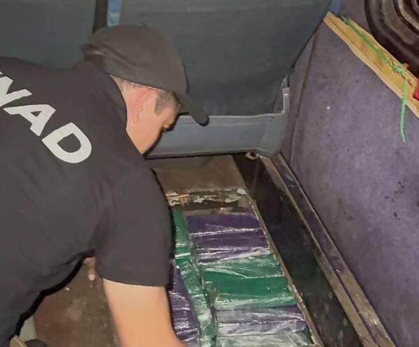 Fiscalía pescó otro “narco bus” de “turismo” que ni Pablo Escobar se iba animar a manejar
