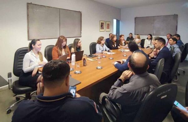 Reunión interinstitucional para implementar gestión electrónica de denuncias de violencia