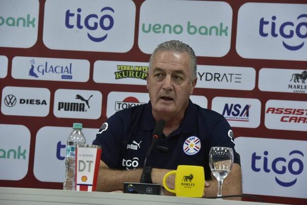 Gustavo Alfaro: “Hoy vemos la meta y es la clasificación a la Copa del Mundo” - Selección Paraguaya - ABC Color