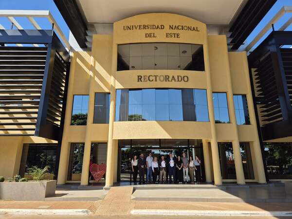 Electo rector de la UNE promete dinamizar la gestión universitaria - La Clave