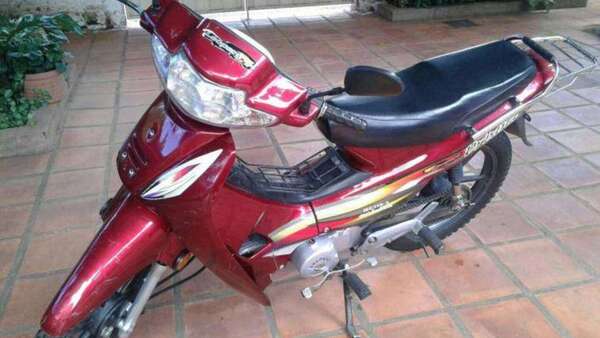 Historia del motoca bonachón asaltado dos veces por ayudar