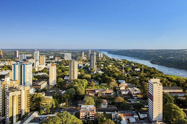 Bolsonaro defiende la instalación de una base militar en la triple frontera - La Clave