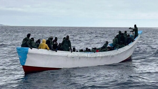 Seis muertos y unos 40 desaparecidos en un naufragio de migrantes frente costas de Italia