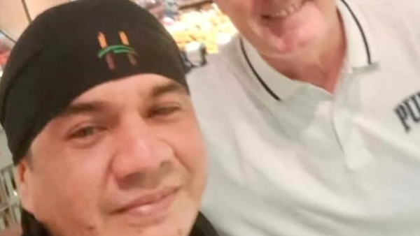 Apareció Claudio, el repositor que se emocionó con Gustavo Alfaro