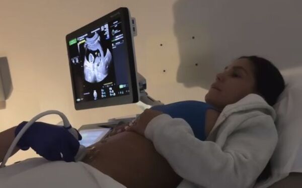 ¡Qué emoción! Thelma le vio por primera vez a su bebé en su panza