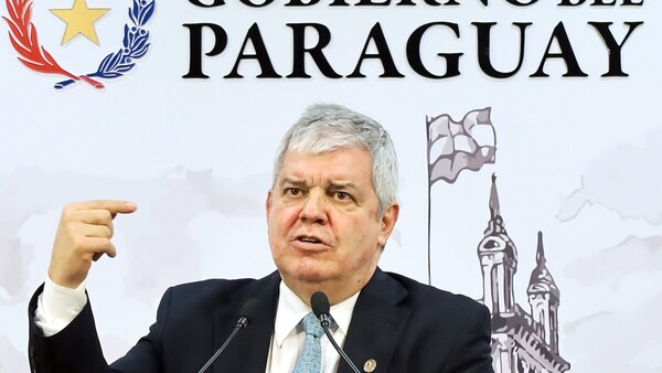 La pifia del ministro del Interior sobre el caso del abogado que agredió a funcionaria del INTN