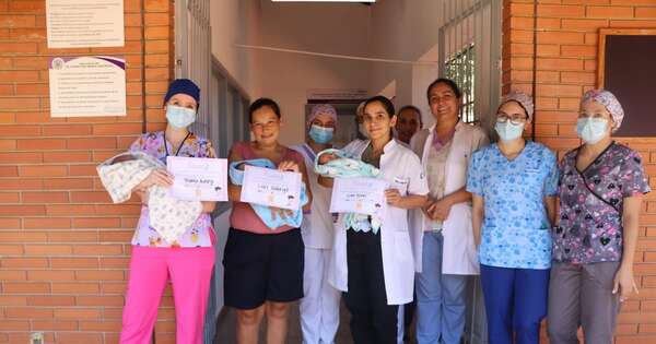 La Nación / Luego de 28 días, trillizos prematuros reciben el alta médica y regresan a casa